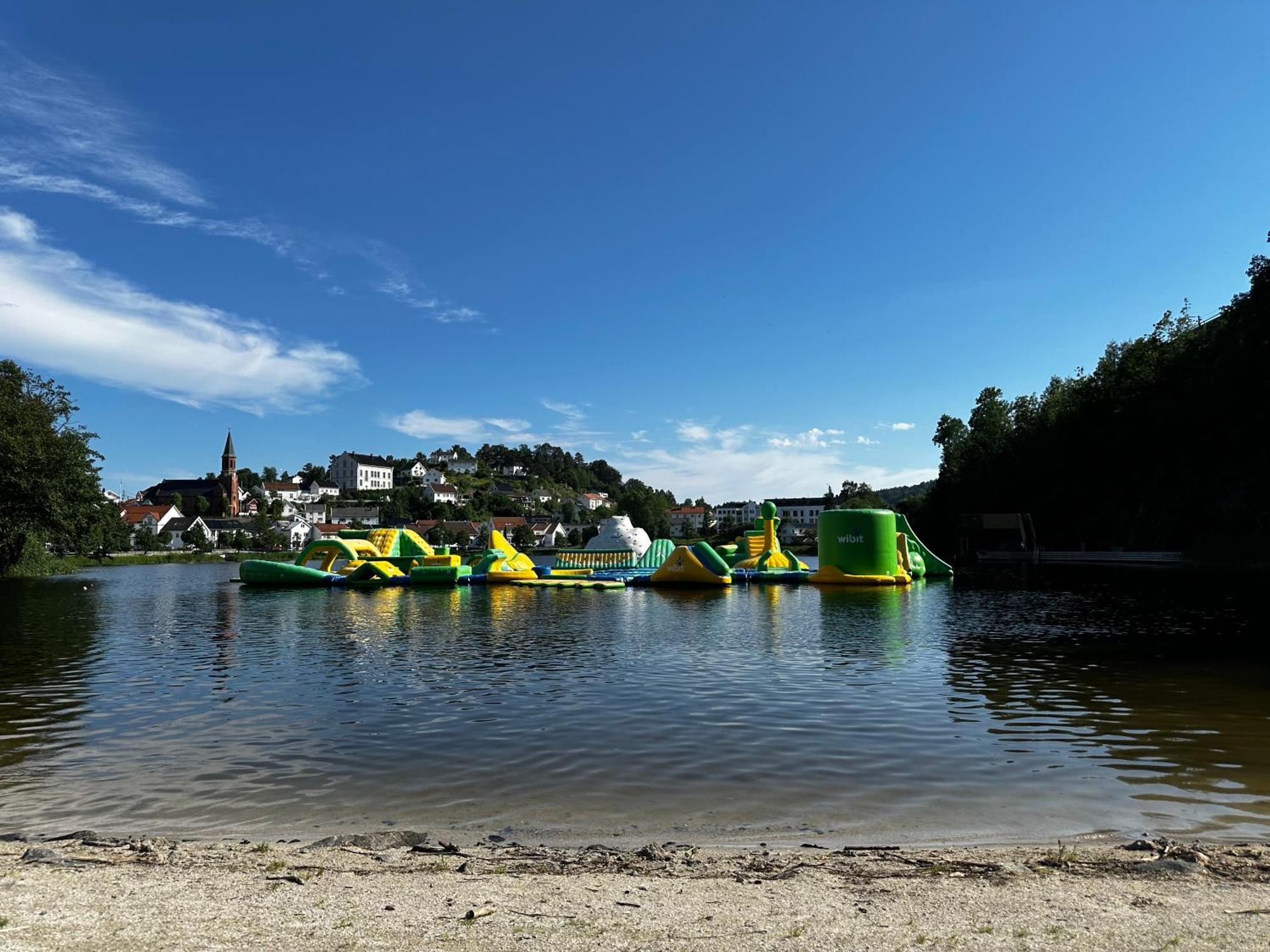 Familievennlig Apartment Tvedestrand Eksteriør bilde